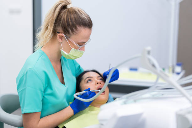 Best Weekend Emergency Dentist in West Dundee, IL